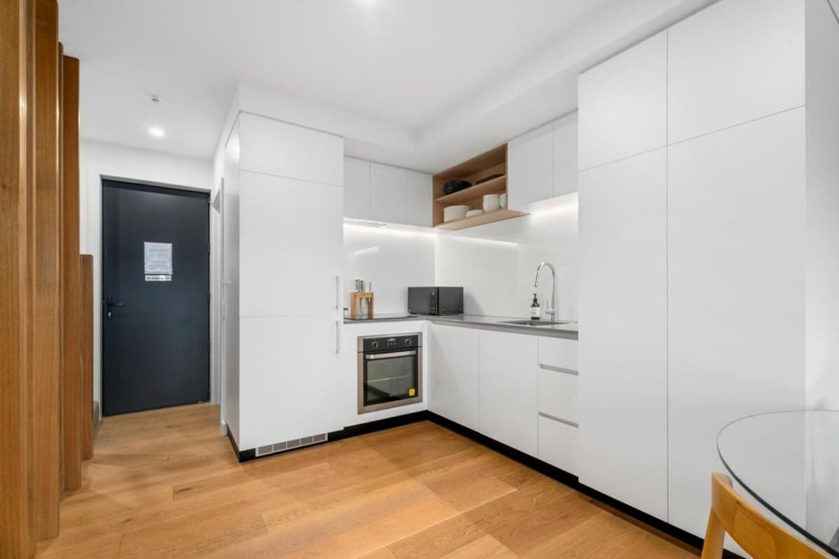 Wanaka Riverside Townhouse Retreat Albert Town ภายนอก รูปภาพ