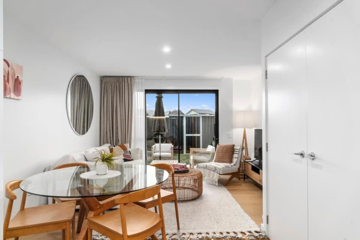 Wanaka Riverside Townhouse Retreat Albert Town ภายนอก รูปภาพ