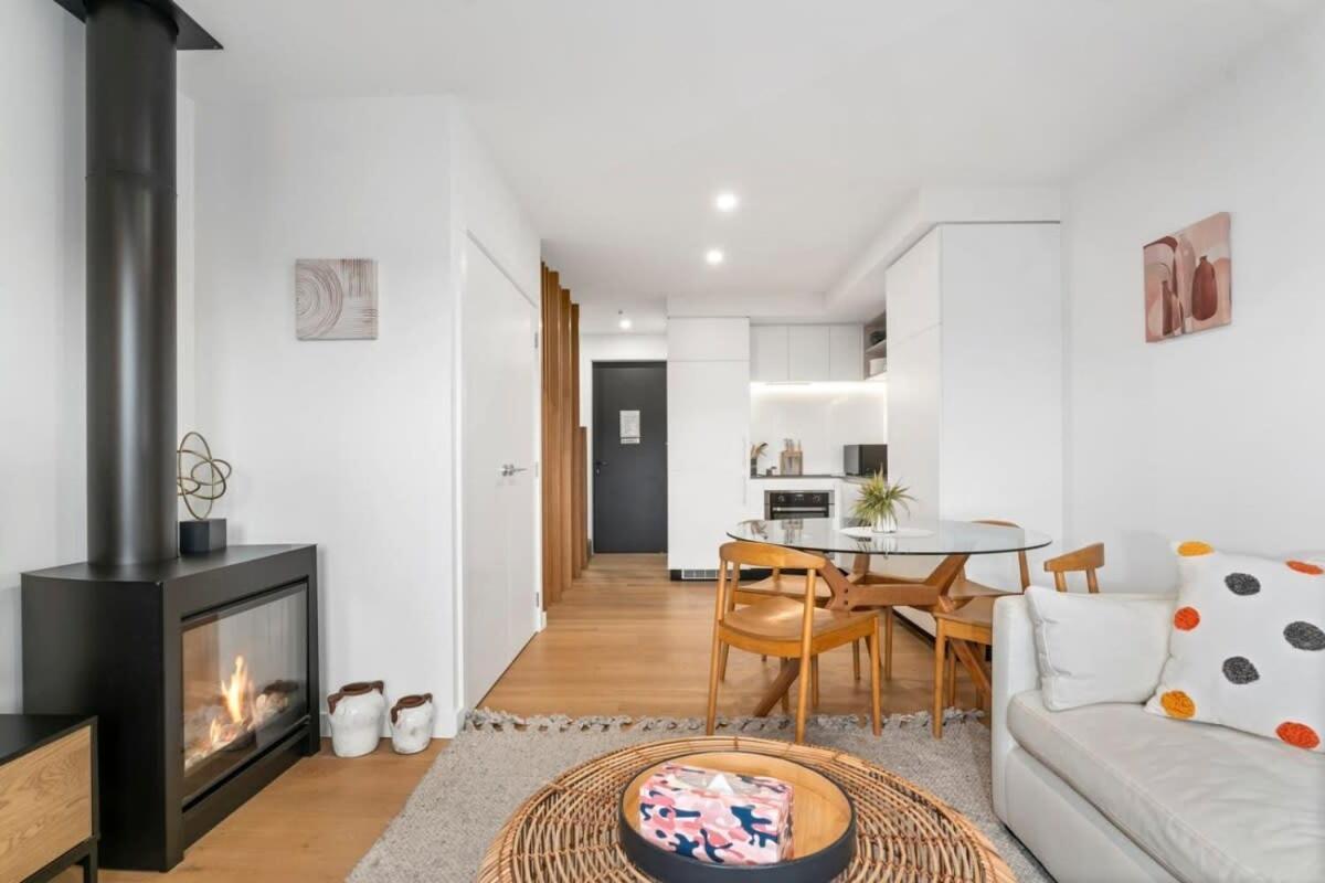 Wanaka Riverside Townhouse Retreat Albert Town ภายนอก รูปภาพ